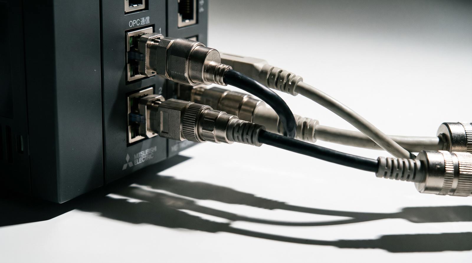 三菱PLC通过OPC构建工业软件数据链路的通信指南
